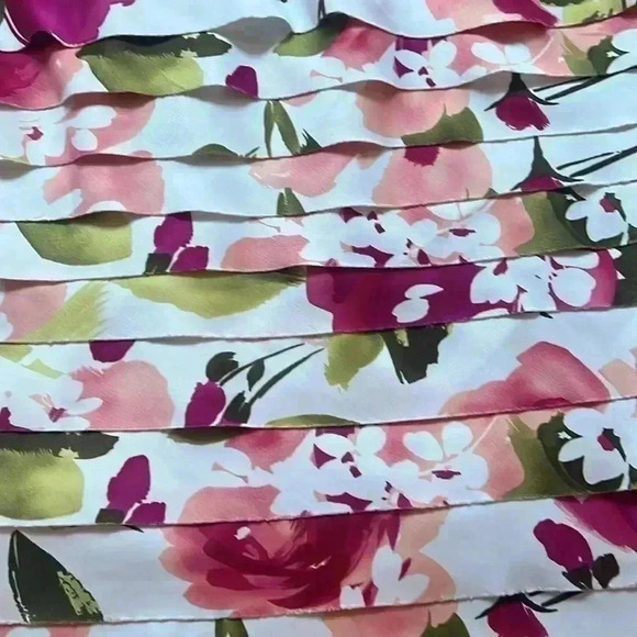 ✨🆕DRESSBARN🆕✨ | Tiered colourful floral dress - Picture 3 of 12